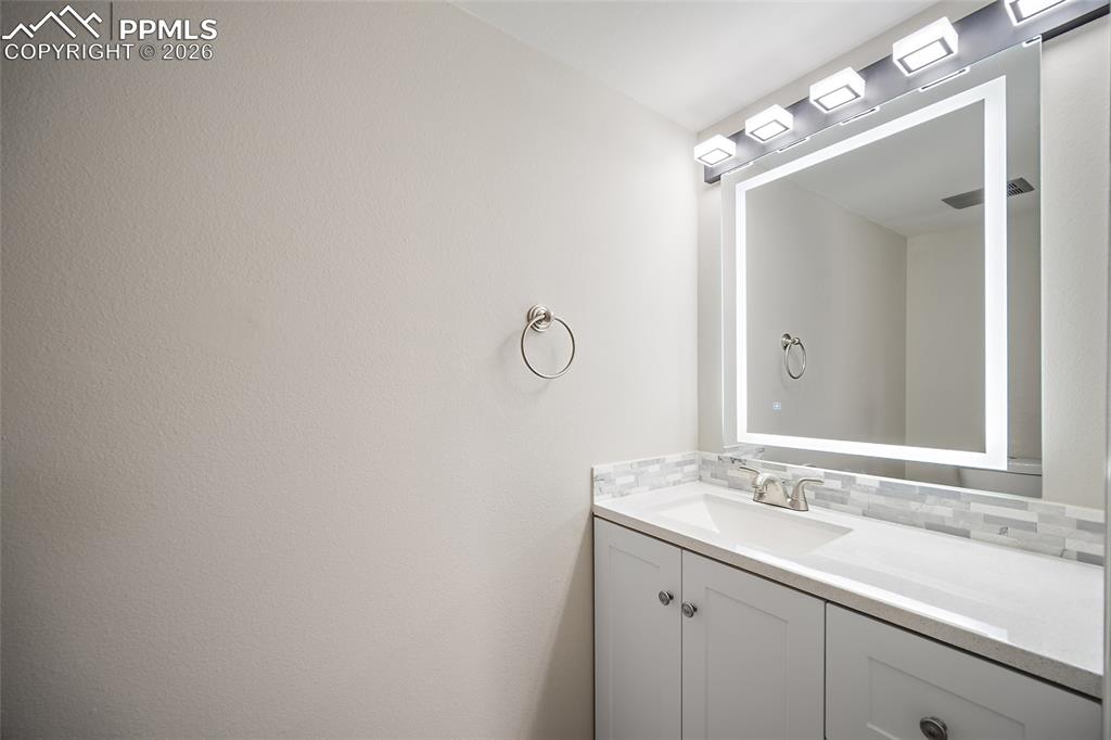 4502 Fenton Road Colorado Springs, CO 80916 - Photo 21 of 38 Powder room