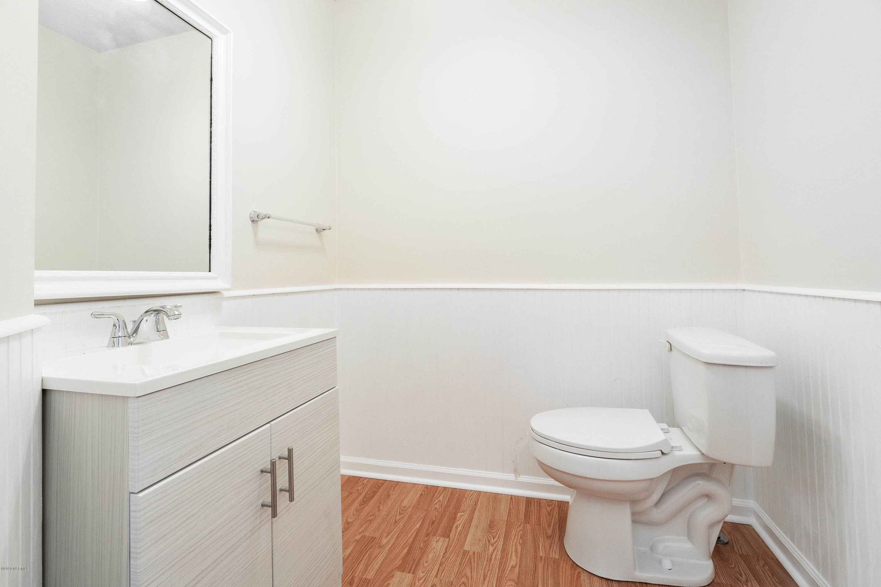 704 Friendly Road Morehead City, NC 28557 - Photo 20 of 37 Half bath off Bonus Room