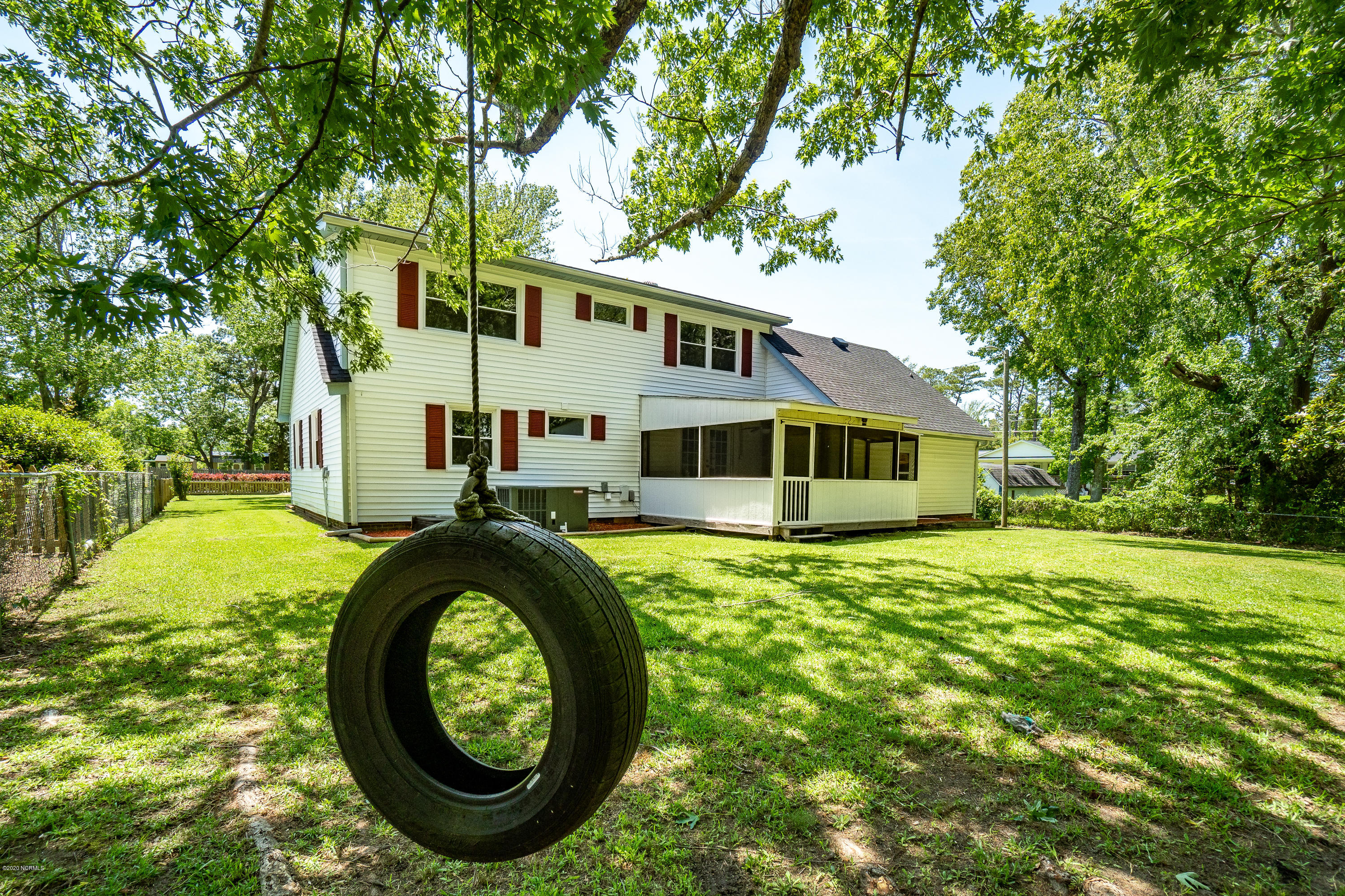 704 Friendly Road Morehead City, NC 28557 - Photo 32 of 37 Back View