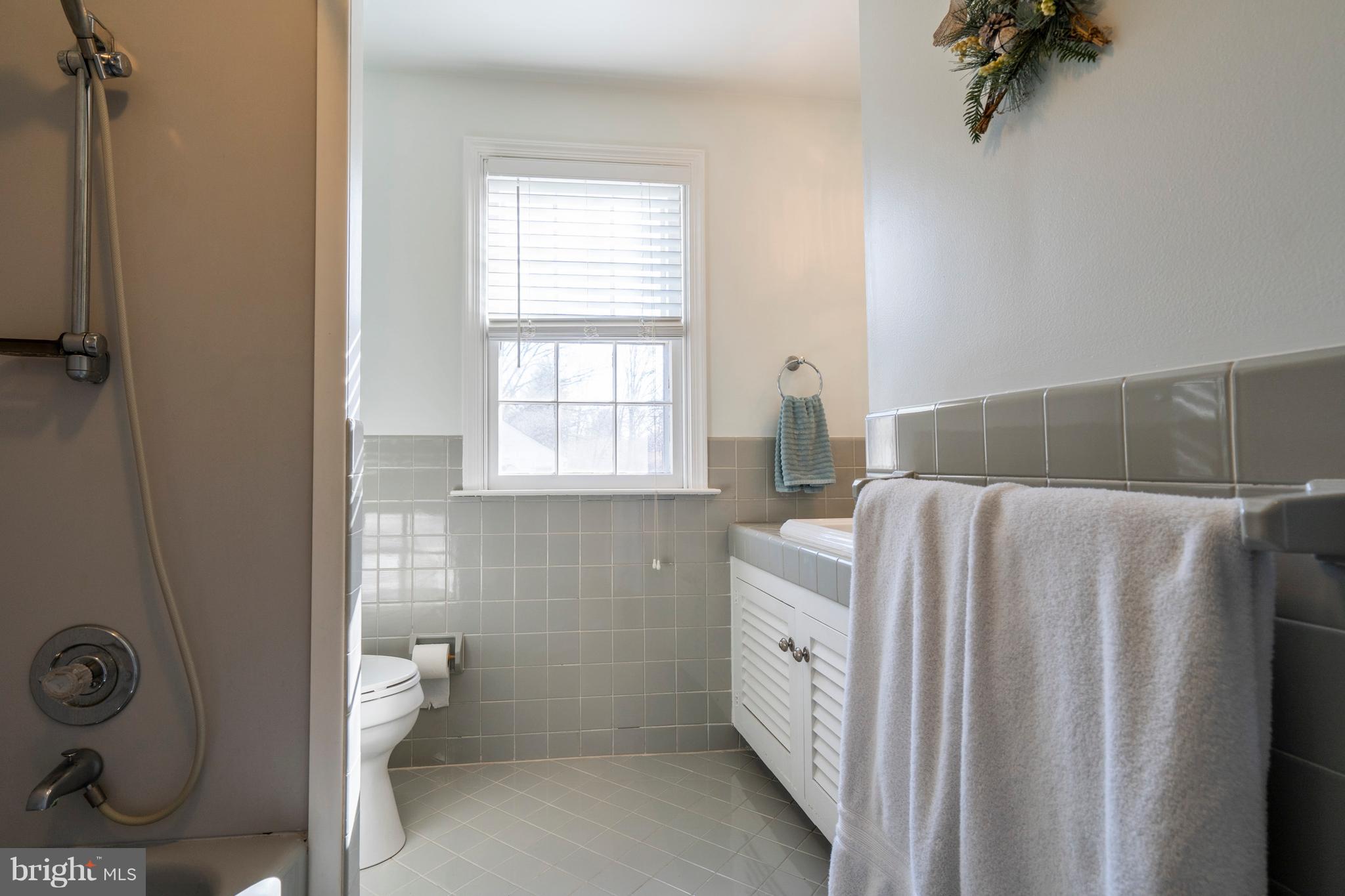 1635 Thomas Road Wayne, PA 19087 - Photo 21 of 31 Tiled hall bath