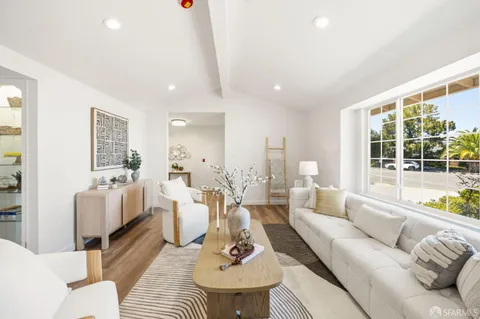 $2,595,000 | 656 Spar Drive, Redwood City, CA 94065