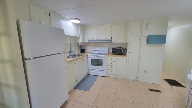 $75,900 | 60 Fifth Street, Punta Gorda, FL 33982