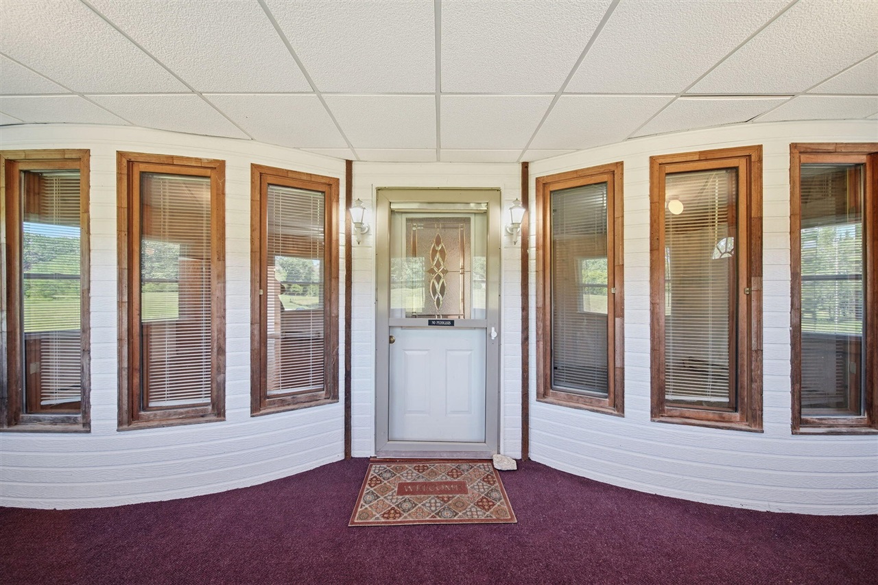 5995 North Sandstone Road Jackson, MI 49201 - Photo 7 of 70 Gallery Image 7