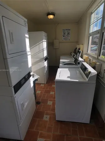 $1,600 | 1800 79th Street Causeway, Unit A305, North Bay Village, FL 33141