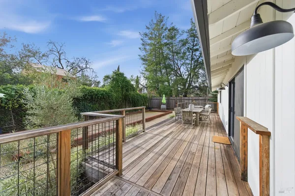 $2,595,000 | 1123 Oak Avenue, St. Helena, CA 94574