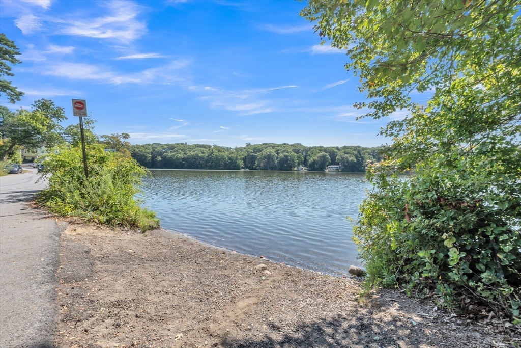 10 West Birch Road Norfolk, MA 02056 - Photo 40 of 42 Gallery Image 40