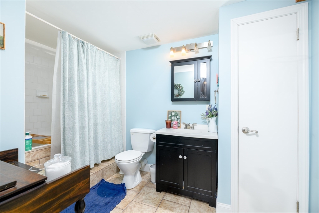 5 Piehl Avenue Worcester, MA 01606 - Photo 23 of 31