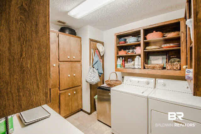 705 Olive Avenue Fairhope, AL 36532 - Photo 19 of 43 Tons of Cabinet Space