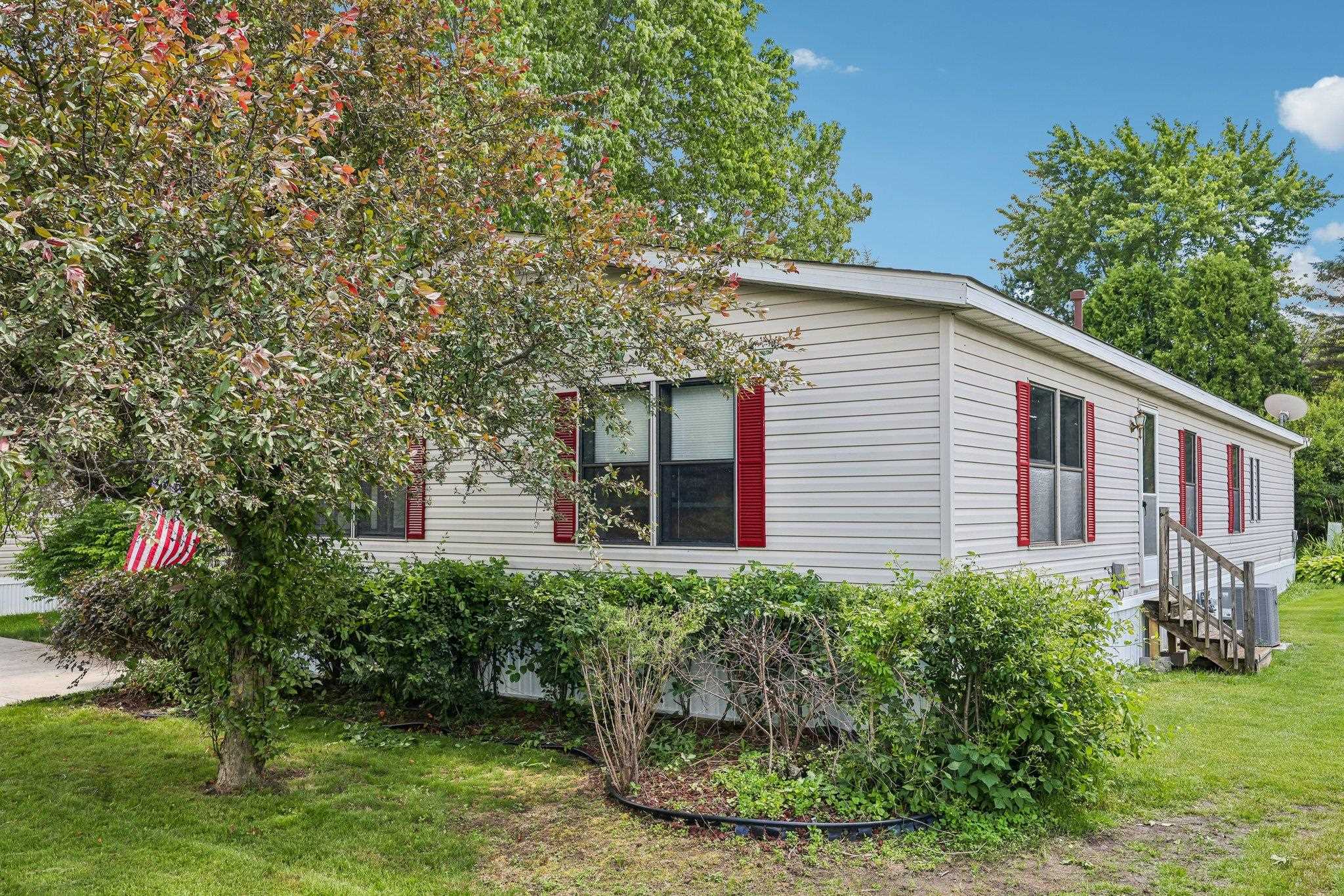 4823 Schoen Road, Unit 109 Union Grove, WI 53182 - Photo 34 of 36