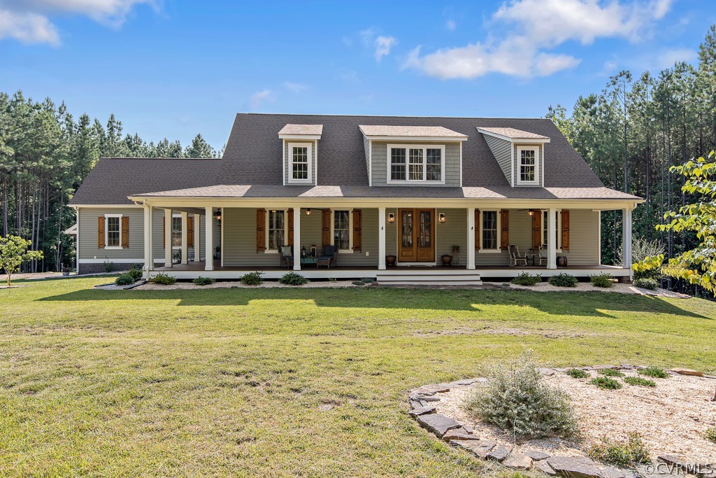 a view of a swimming pool in front of house