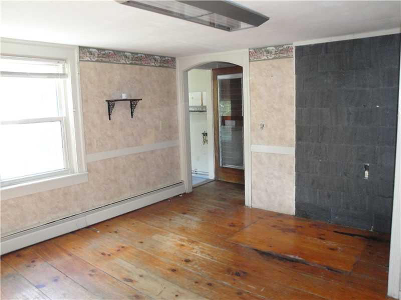 1168 Middle Road East Greenwich, RI 02818 - Photo 17 of 25 Kitchen.