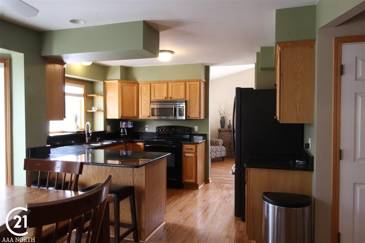 53102 Ridgewood Drive Chesterfield, MI 48051 - Photo 14 of 71