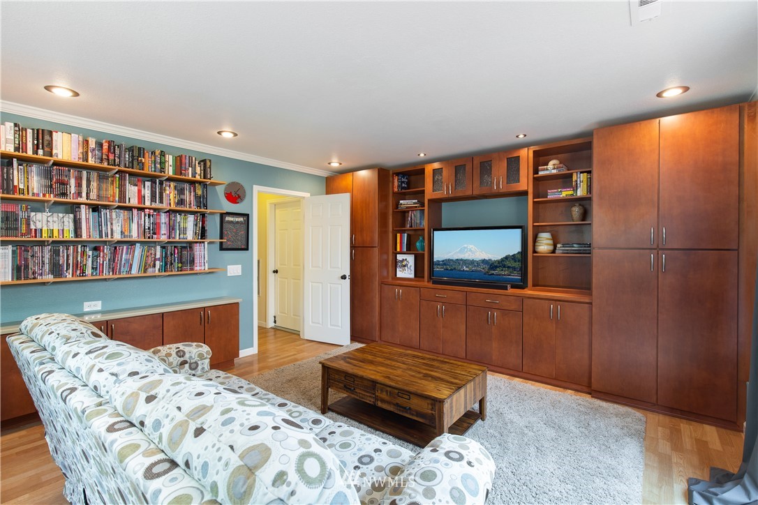 22417 14th Place West Bothell, WA 98021 - Photo 21 of 30