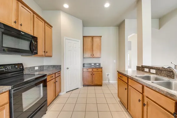 $2,300 | 3121 Blue Sage Drive, McKinney, TX 75071