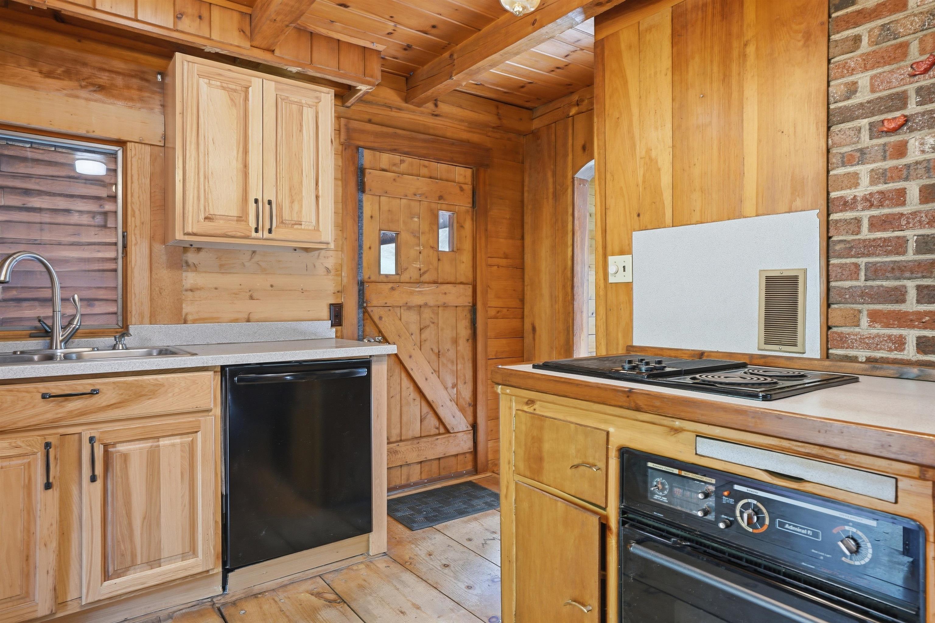 52 Nevins Road Hollis, NH 03049 - Photo 3 of 32