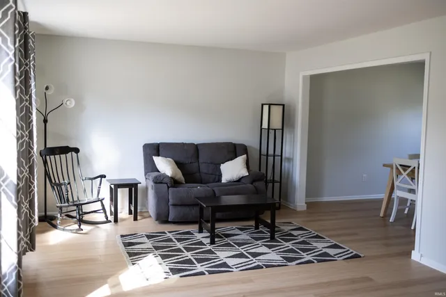 $324,500 | 3130 Bellshire Way, Fort Wayne, IN 46815