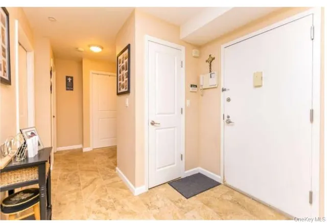 $568,888 | 1490 Outlook Avenue, Unit 1A | Spencer Estates