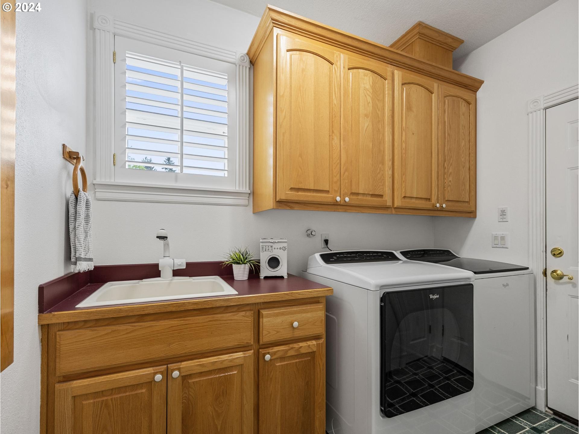 39700 Hood Street Sandy, OR 97055 - Photo 17 of 44 Gallery Image 17