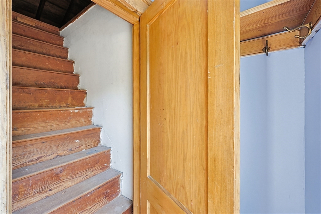 16 Ravenna Road Boston, MA 02132 - Photo 32 of 39 Gallery Image 32