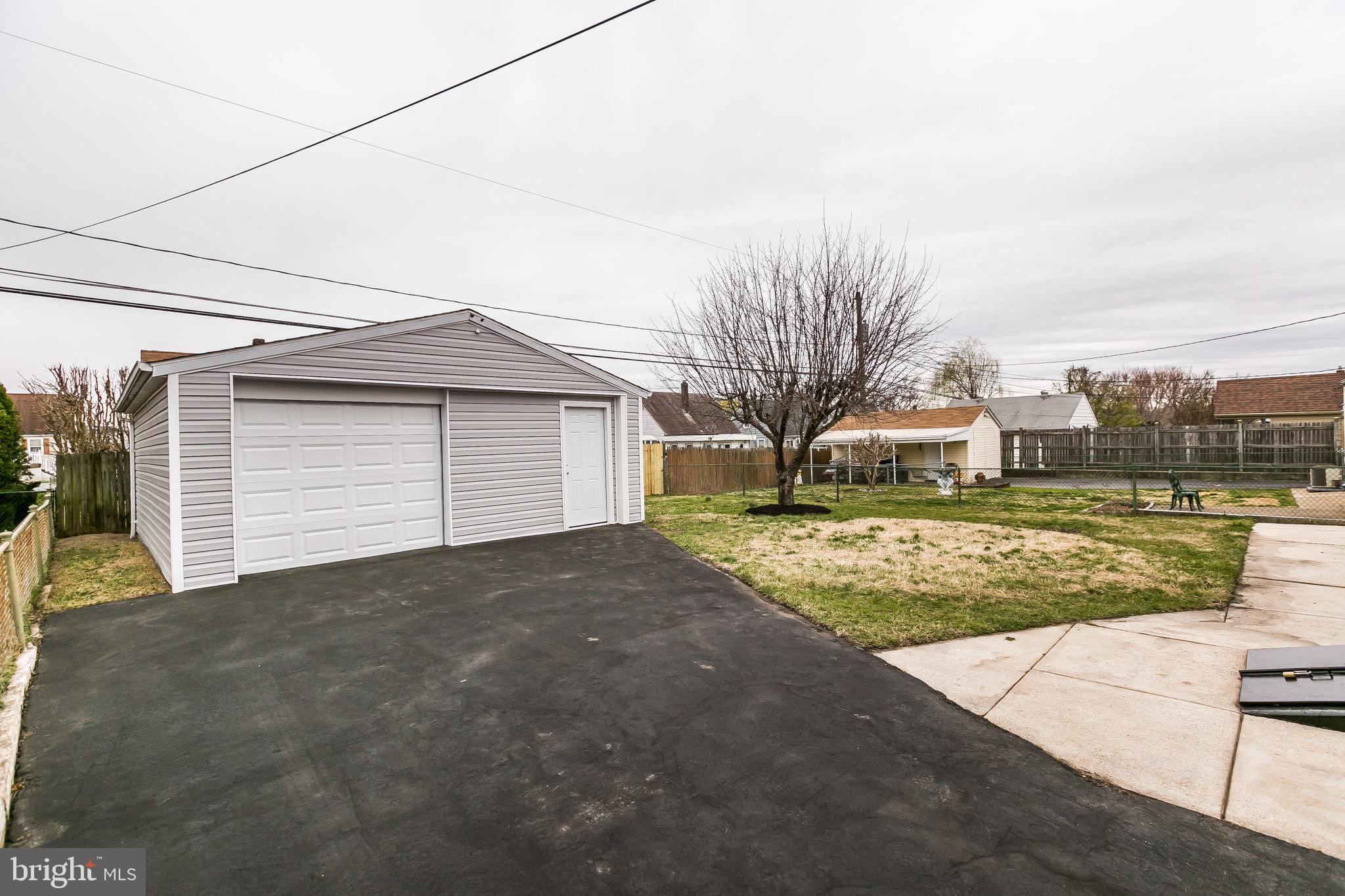 1710 Leslie Road Baltimore, MD 21222 - Photo 25 of 33 Oversized garage !