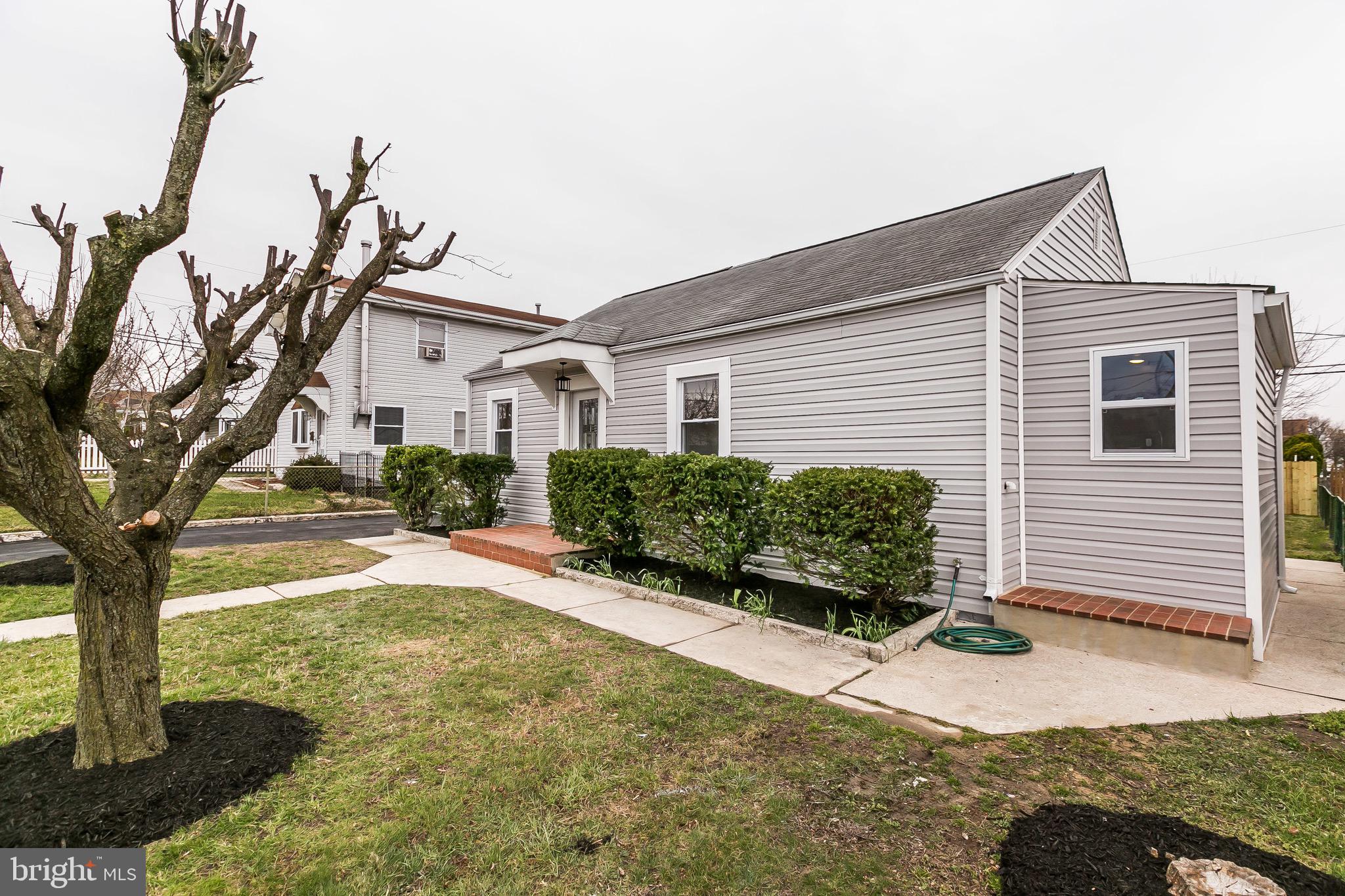 1710 Leslie Road Baltimore, MD 21222 - Photo 31 of 33 Landscaped yard