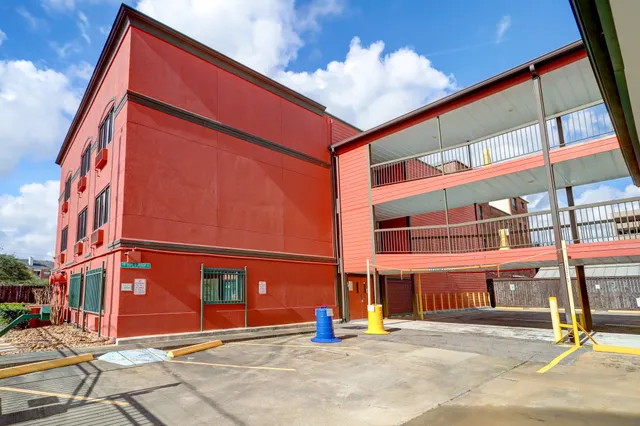 $975 | 1025 Swanson Street, Unit 209, Houston, TX 77030