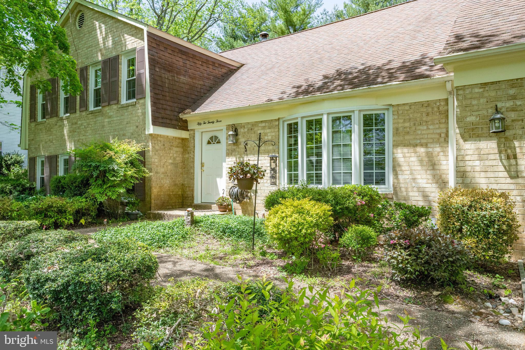 5223 Lewisham Road Fairfax, VA 22030 - Photo 6 of 84 Gallery Image 6