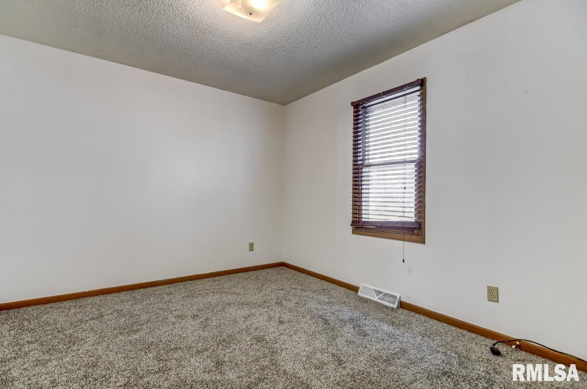 1809 North 20th Street Springfield, IL 62702 - Photo 18 of 29
