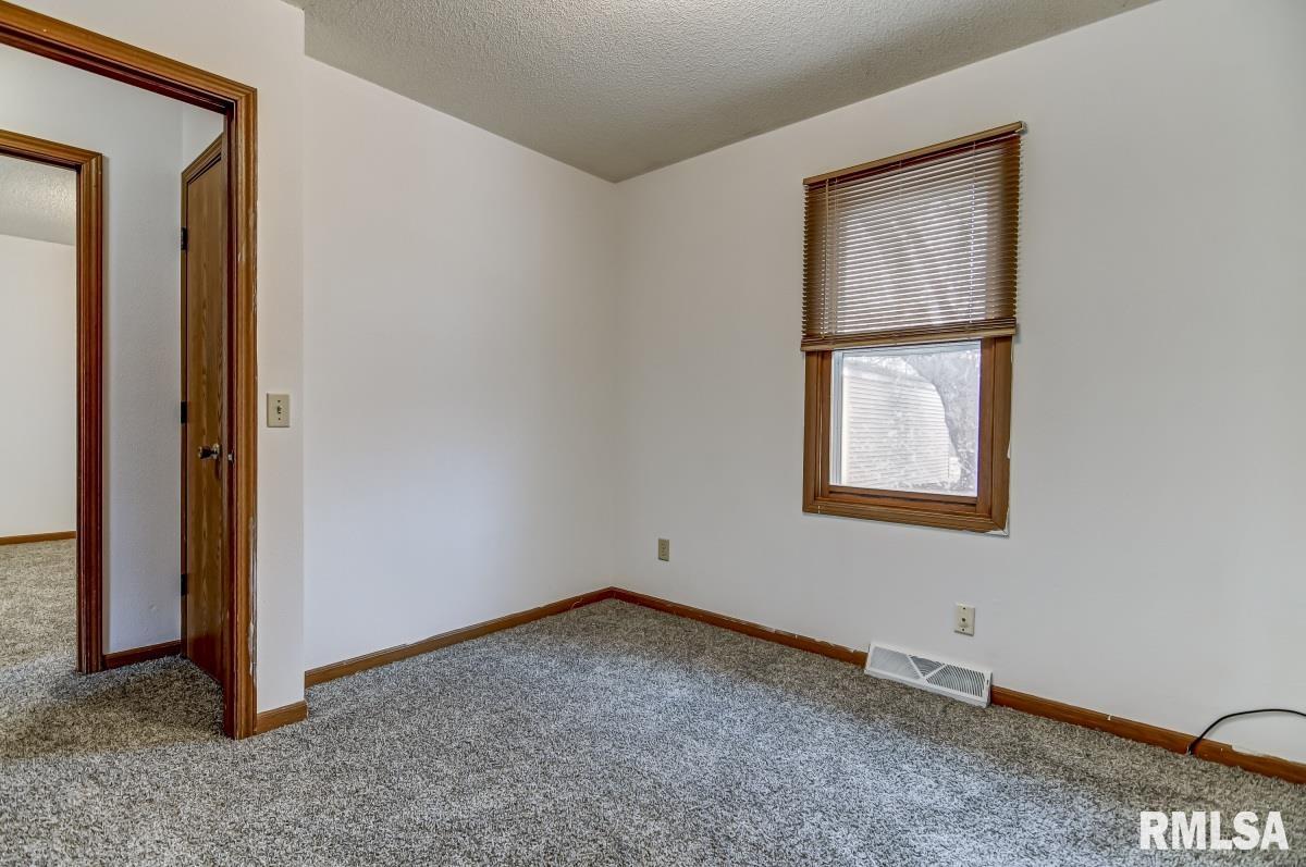 1809 North 20th Street Springfield, IL 62702 - Photo 22 of 29