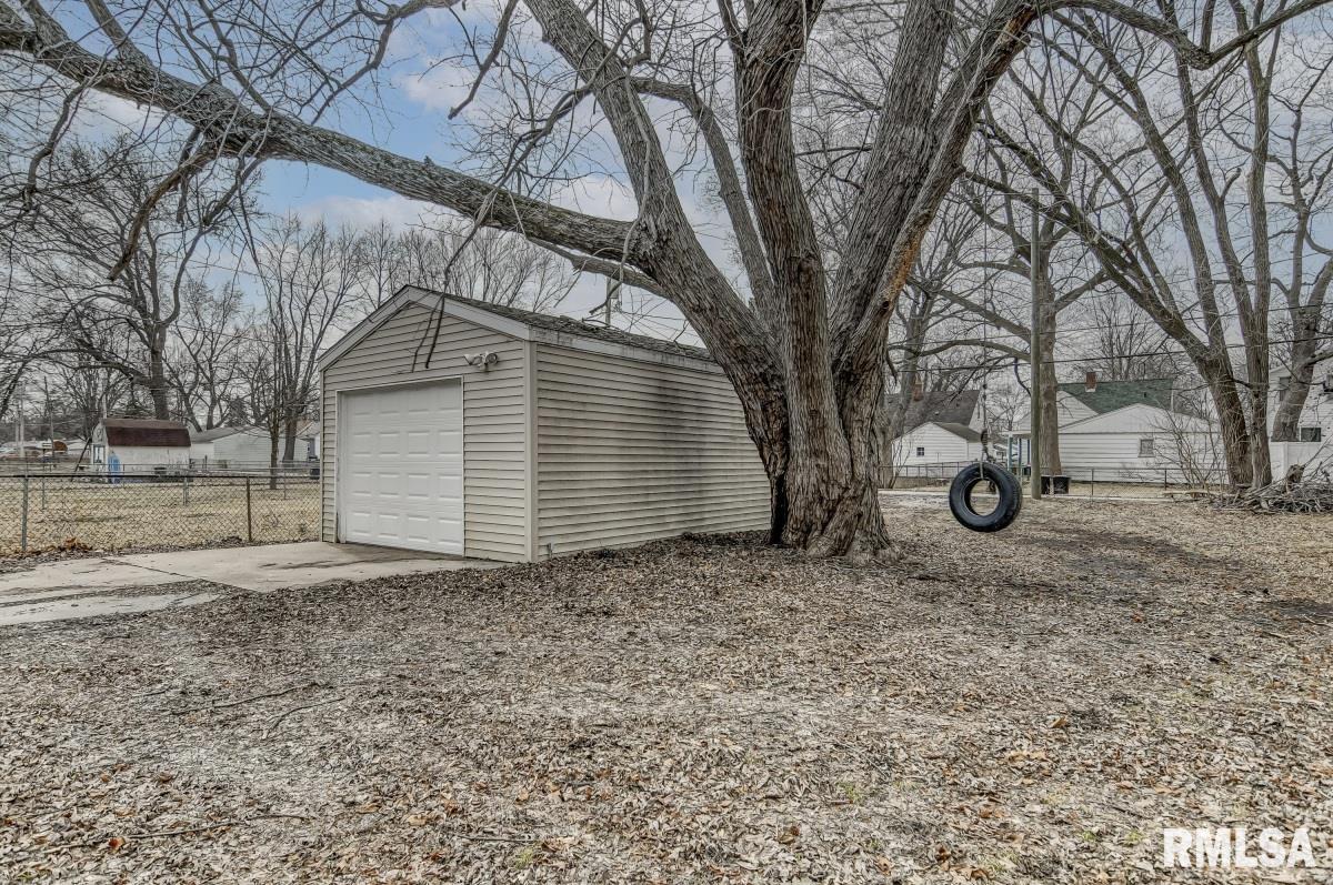 1809 North 20th Street Springfield, IL 62702 - Photo 27 of 29