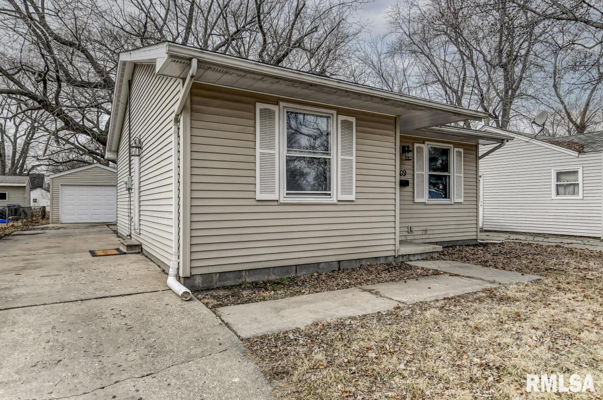 1809 North 20th Street Springfield, IL 62702 - Photo 3 of 29