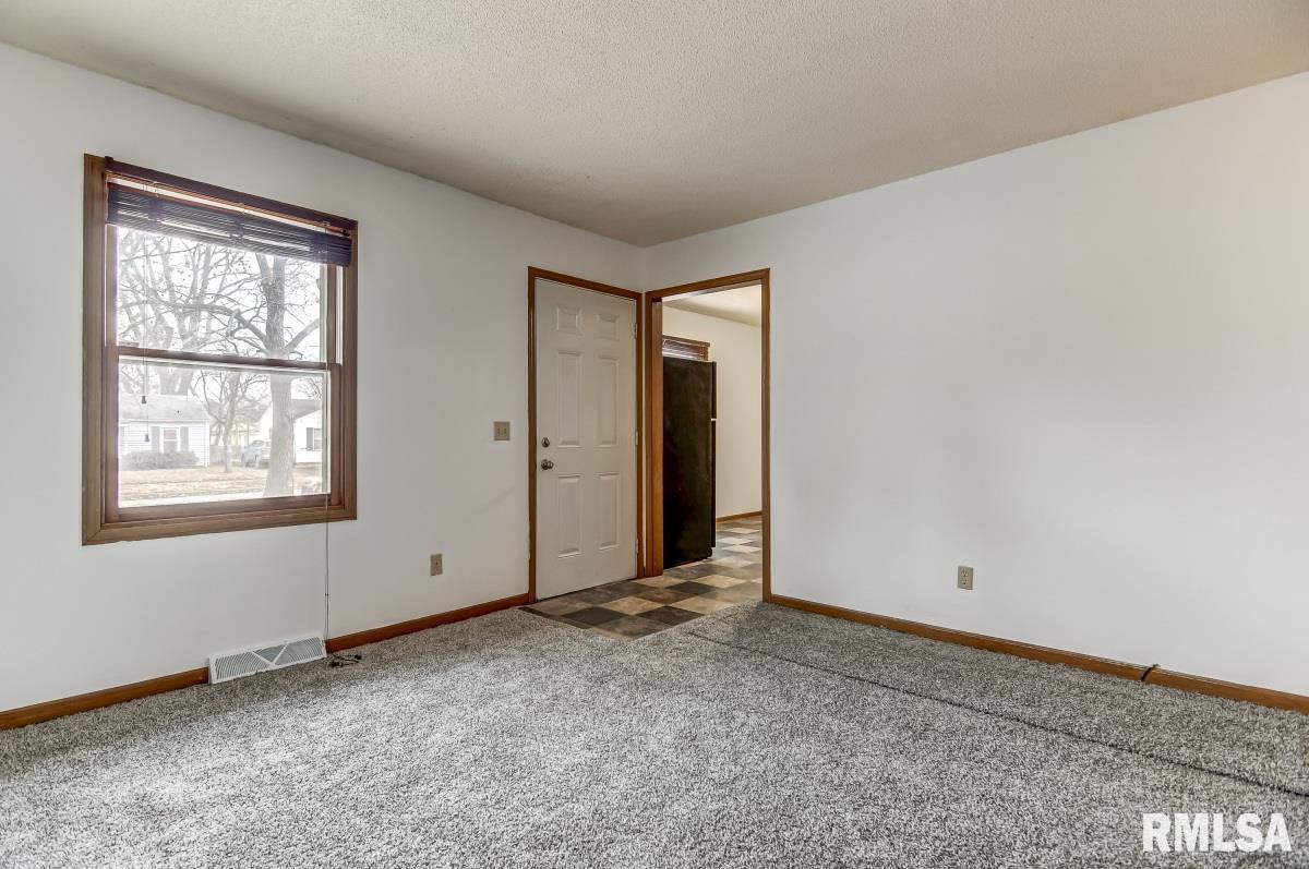 1809 North 20th Street Springfield, IL 62702 - Photo 7 of 29