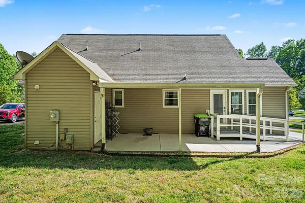 $295,000 | 409 Chinaberry Drive, China Grove, NC 28023