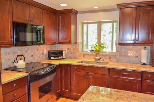 11 Olde Lantern Road Acton, MA 01720 - Photo 3 of 30 Gallery Image 3