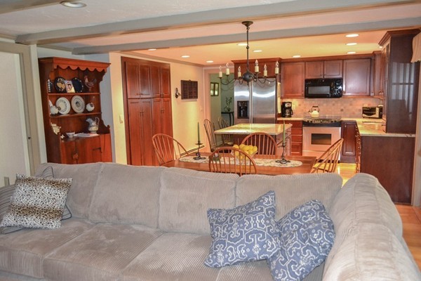 11 Olde Lantern Road Acton, MA 01720 - Photo 6 of 30 Gallery Image 6
