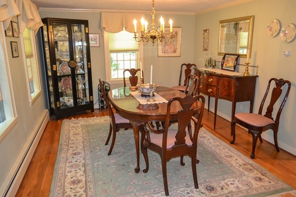 11 Olde Lantern Road Acton, MA 01720 - Photo 9 of 30 Gallery Image 9