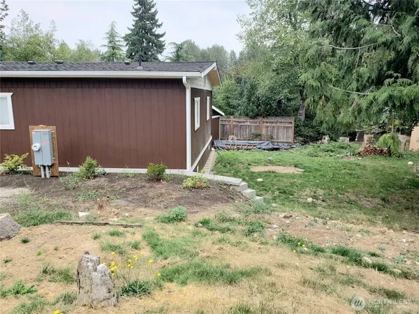 $230,000 | 19522 5th St Court East, Unit 9, Lake Tapps, WA 98391
