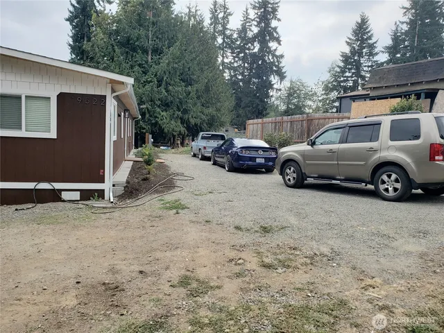 $250,000 | 19522 5th St Court East, Unit 9, Lake Tapps, WA 98391