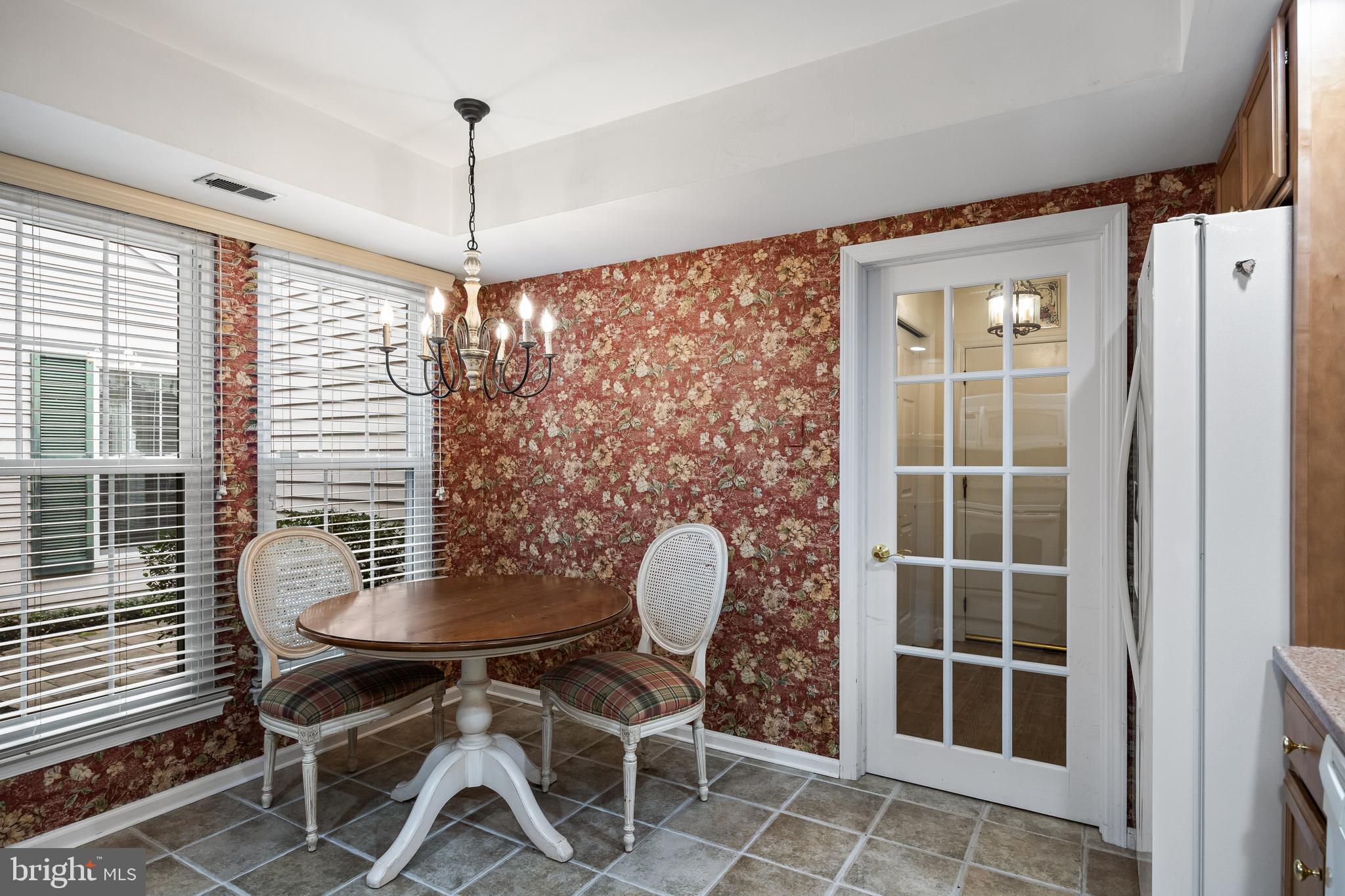 2 Nantucket Court Medford, NJ 08055 - Photo 15 of 32 Eating area in kitchen