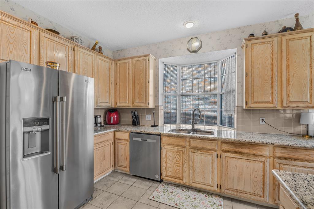 4105 Crest Ridge Drive Irving, TX 75061 - Photo 10 of 40