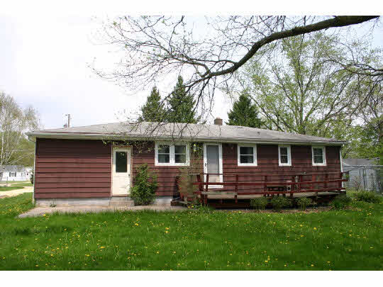 3348 Ellis Road Rockford, IL 61101 - Photo 2 of 8 Gallery Image 2