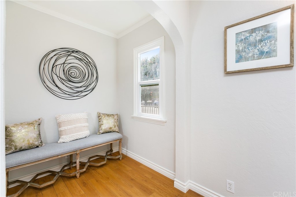 3605 East Del Mar Boulevard Pasadena, CA 91107 - Photo 19 of 22 a view of a livingroom with furniture