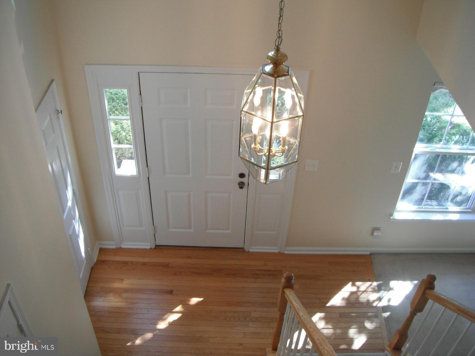 8012 Folkstone Road Manassas, VA 20111 - Photo 2 of 22 Interior (General)