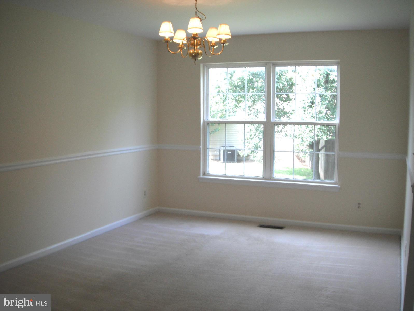 8012 Folkstone Road Manassas, VA 20111 - Photo 7 of 22 Dining Room