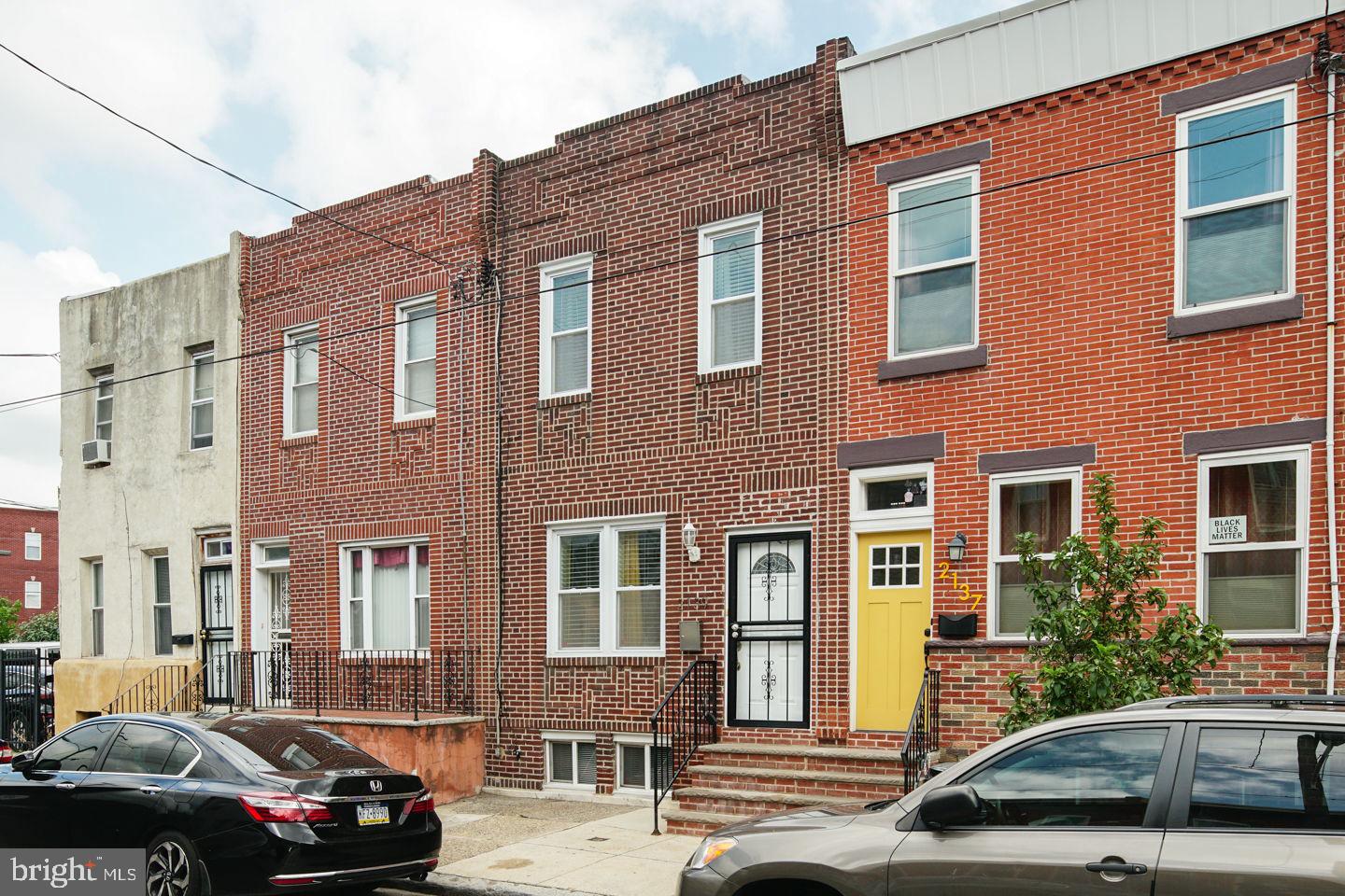2139 Tasker Street Philadelphia, PA 19145 - Photo 2 of 33