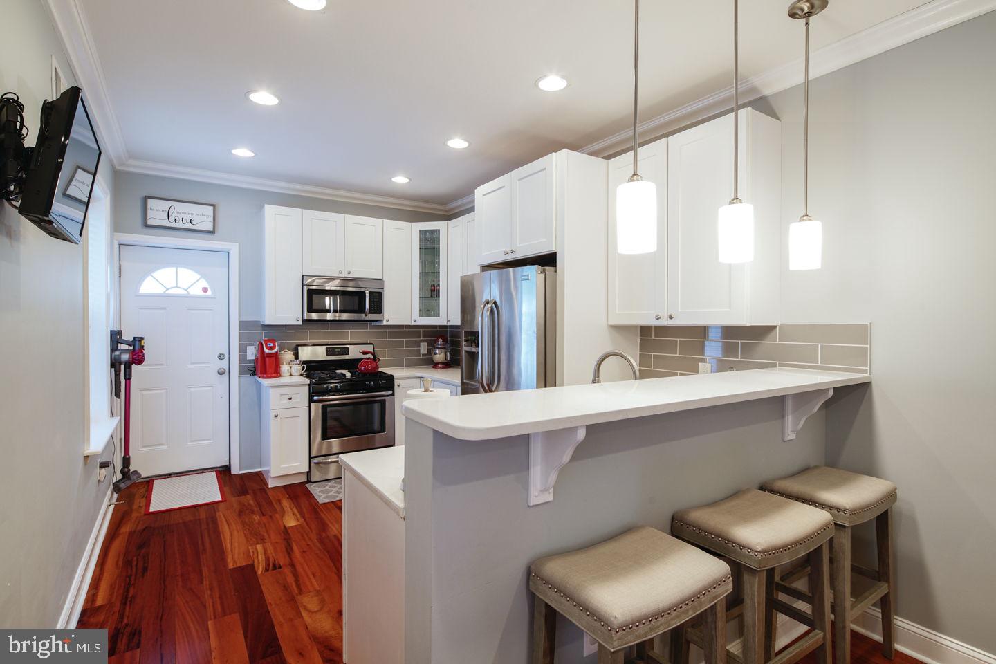 2139 Tasker Street Philadelphia, PA 19145 - Photo 12 of 33