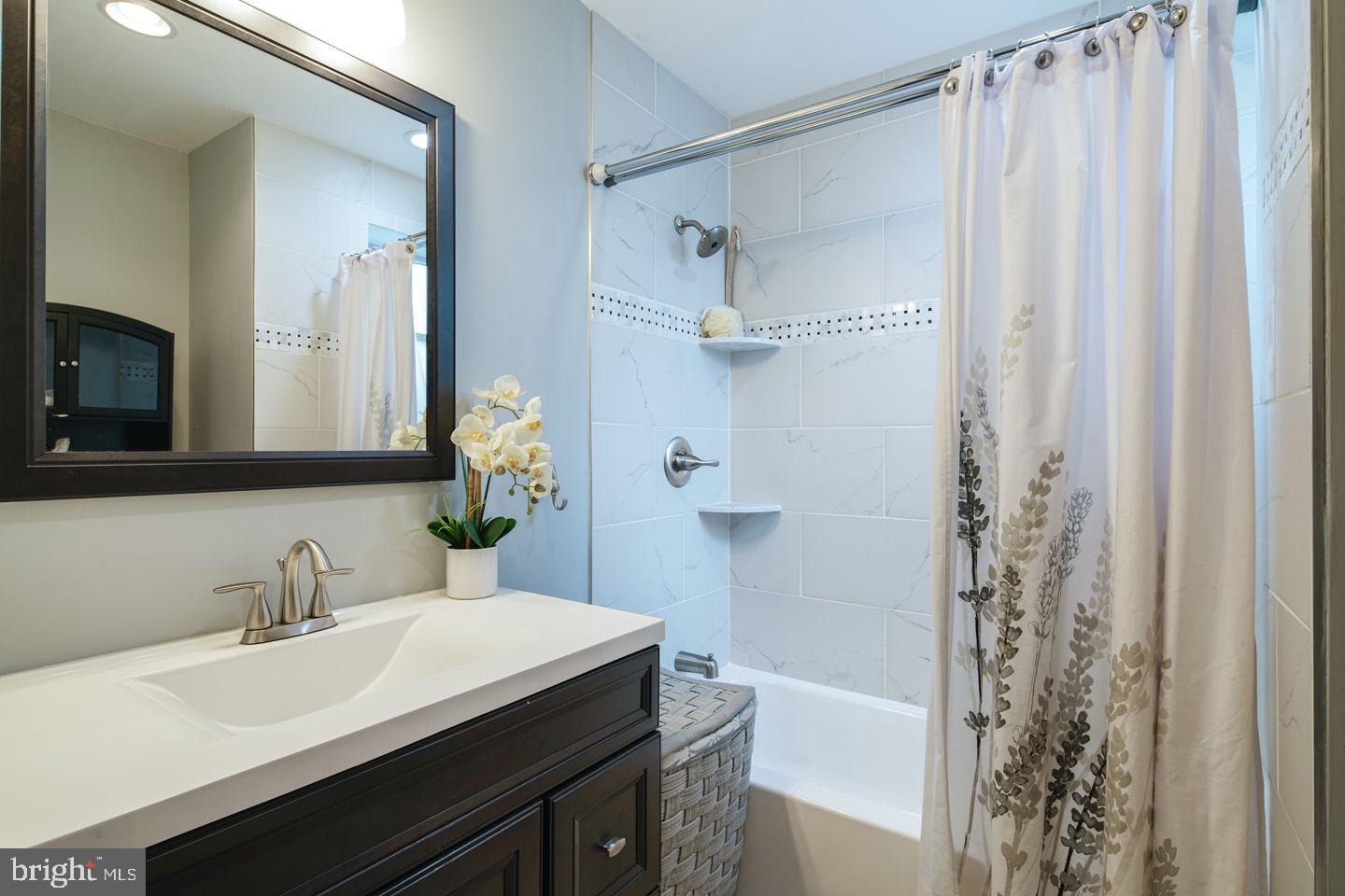 2139 Tasker Street Philadelphia, PA 19145 - Photo 20 of 33
