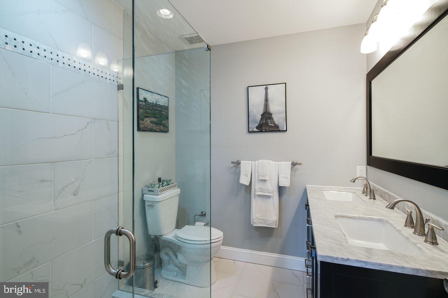 2139 Tasker Street Philadelphia, PA 19145 - Photo 23 of 33