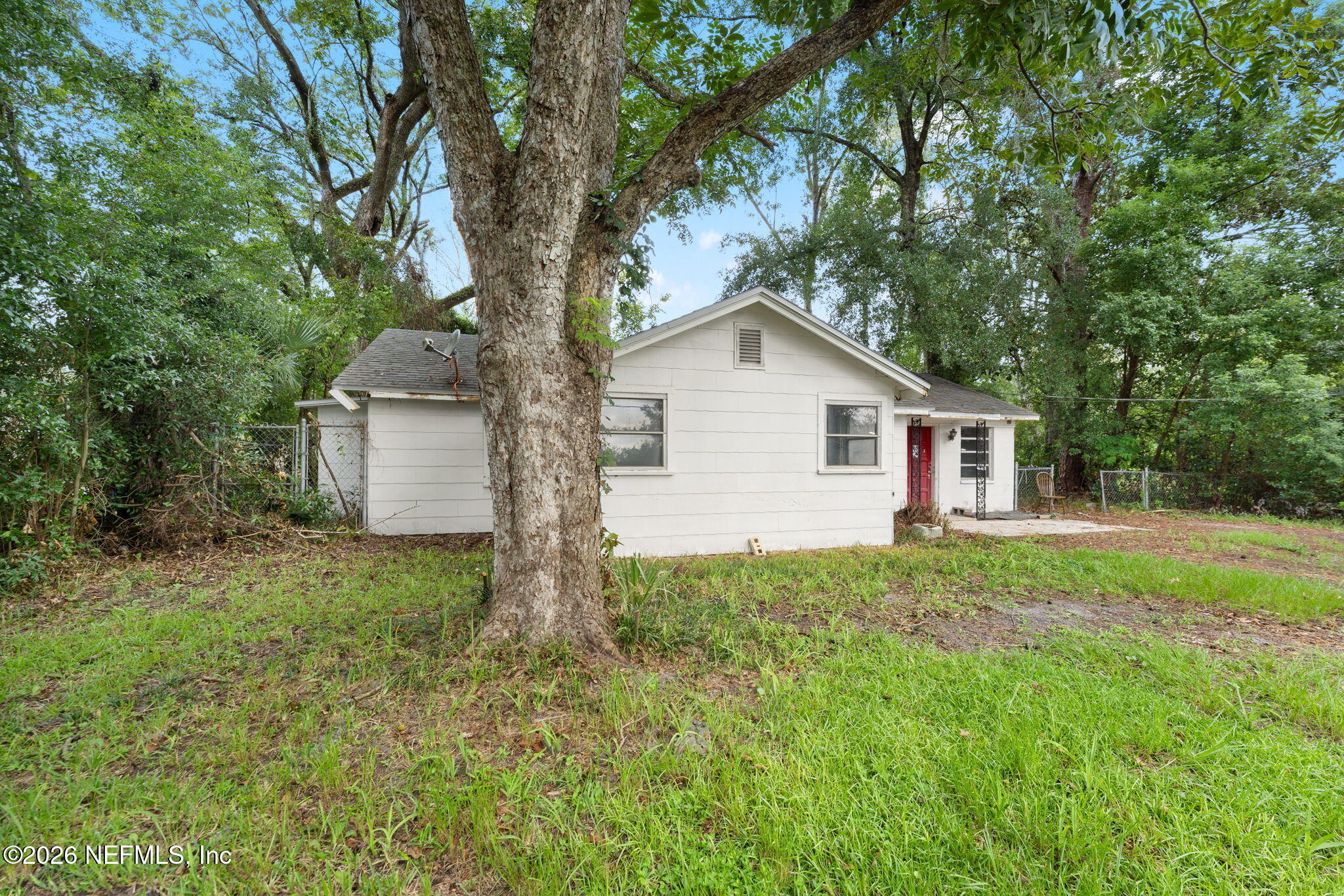 5329 Rio Grande Avenue Jacksonville, FL 32254 - Photo 3 of 20 3-web-or-mls-DSC05481