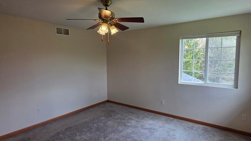 4725 Fox Grove Road Sheboygan, WI 53081 - Photo 14 of 41 Master Bedroom